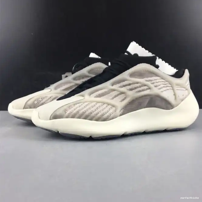 Ash White Yeezy Adidas 700 EF9897 Boost V3 0628